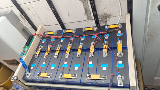 15kWh 51,2V (48V) 280Ah Hithium Ekonominis variantas.